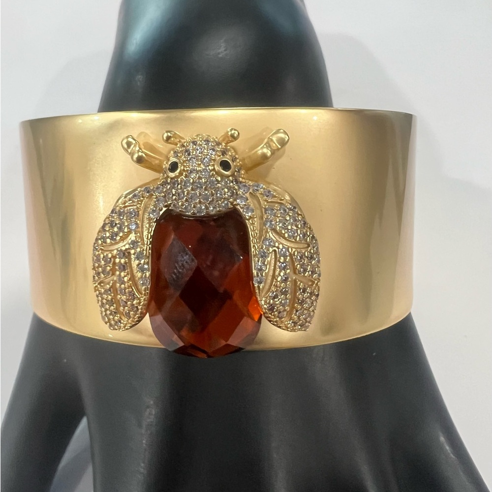 Park lane queen bee curff brazalet gold tone nice!